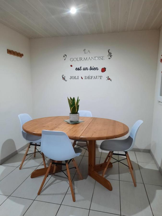 Gite Ma Vie La 3 Etoiles, Jacuzzi, Animaux Acceptes Saint-Julien-de-Cassagnas Exterior photo